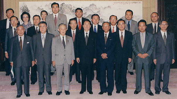 朱首相と集合写真